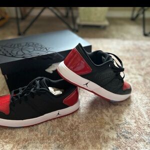 Jordan Low-Top Sneakers in Black & Red with White Midsole